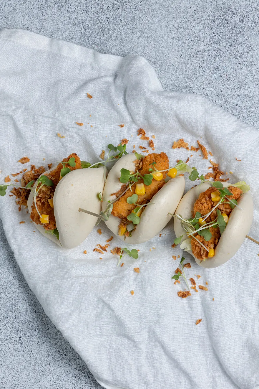 Bao Buns with Chicken 